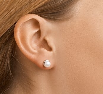 Freshwater pearl earrings